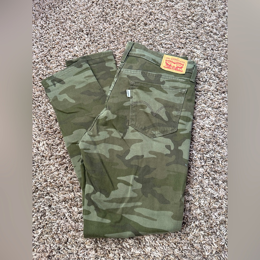 Camo Levi’s